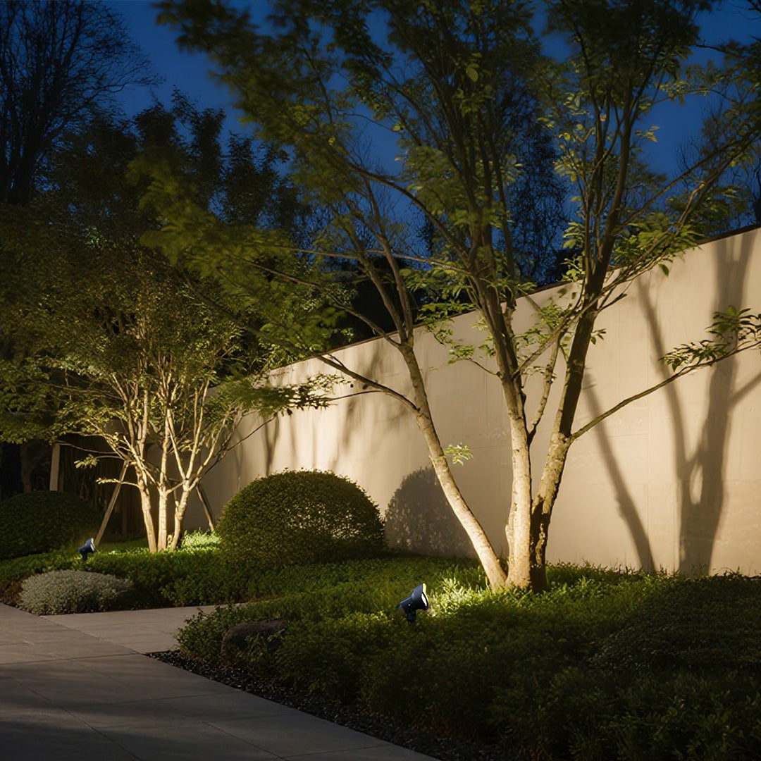 12 Volt Outdoor Garden Spike Lights – Modern Minimalist Design with Warm White LED, IP65 Waterproof, Durable Aluminum Construction 2