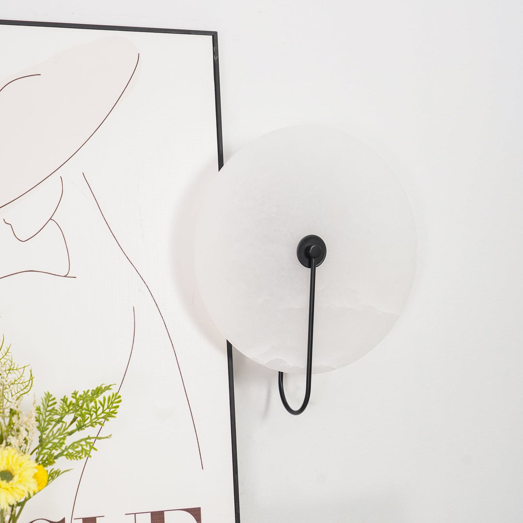 Alabaster Wall Lamp with Integrated LED – Elegant Lighting for Modern and Classic Interiors 6