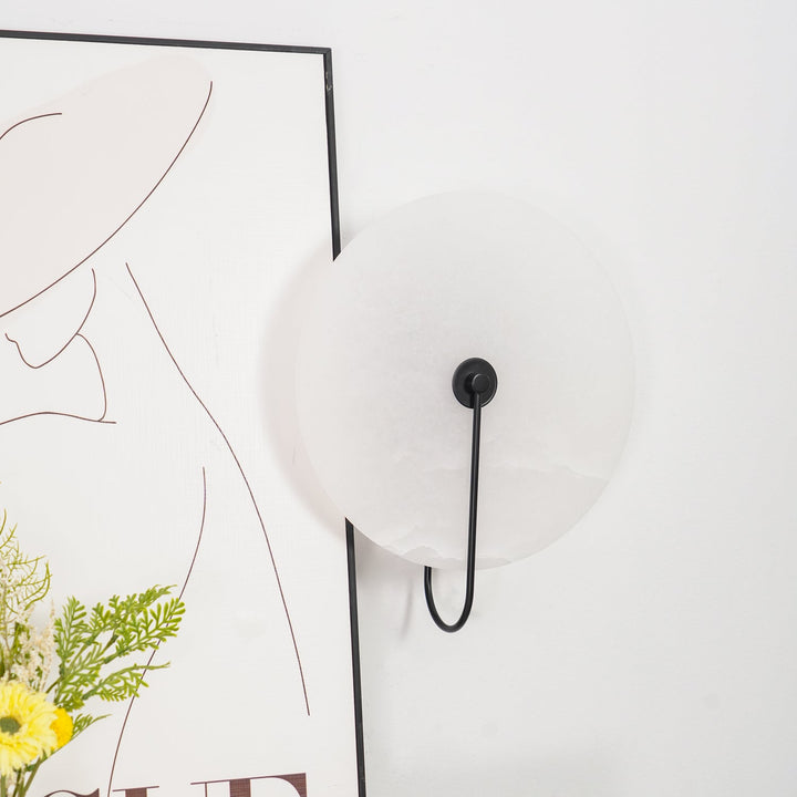 Alabaster Wall Lamp with Integrated LED – Elegant Lighting for Modern and Classic Interiors 6