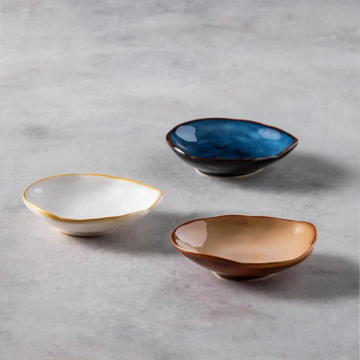 Artisanal Porcelain Dipping Dish – Unique Irregular Shape for Sauces, Condiments, and Dips – Microwave Safe, White 2