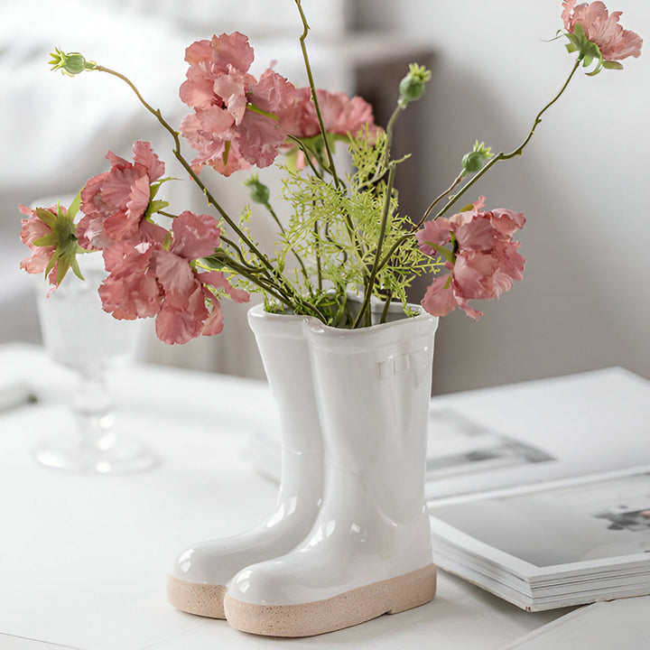 Artistic Ceramic Boot Vase – Unique 17 cm Design for Modern Interiors 0