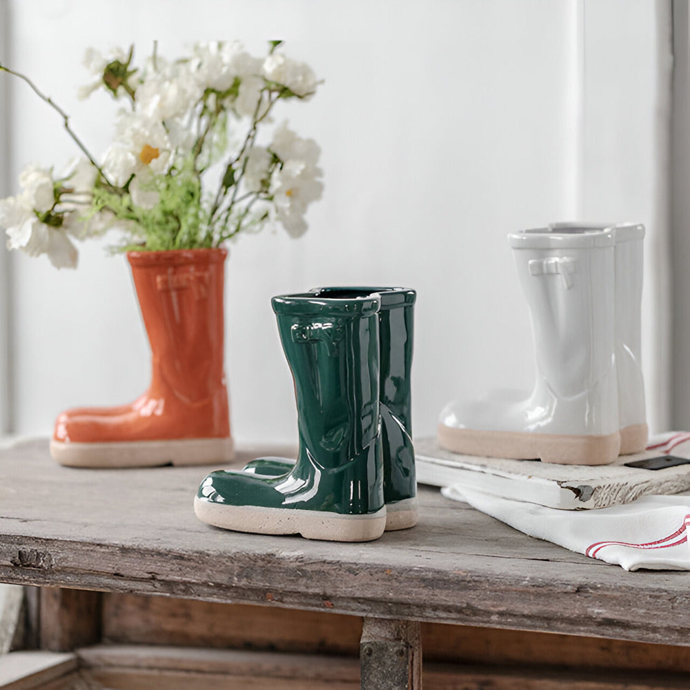 Artistic Ceramic Boot Vase – Unique 17 cm Design for Modern Interiors 1