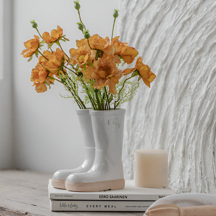 Artistic Ceramic Boot Vase – Unique 17 cm Design for Modern Interiors 3