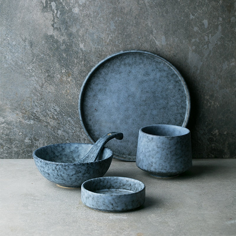 Azur Stoneware Ceramic Dinnerware Set – Vintage Ash Gray Design for Elegant Dining 1