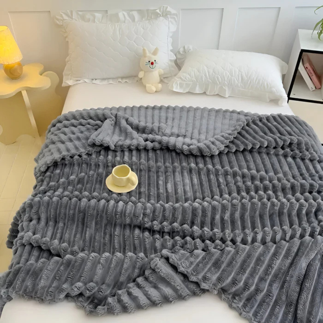 Cera Luxury Fleece Throw Blanket – Super Soft Plush Plaid for Cozy Comfort 1