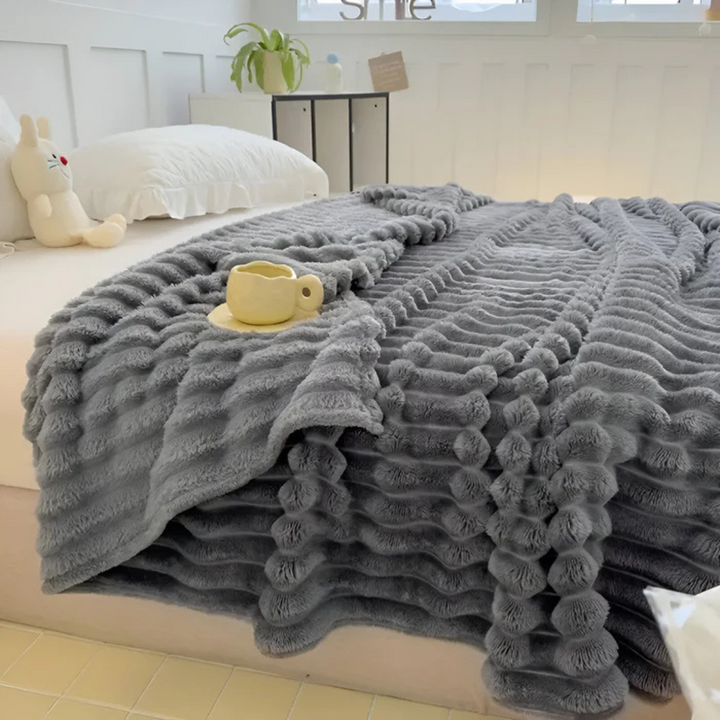 Cera Luxury Fleece Throw Blanket – Super Soft Plush Plaid for Cozy Comfort 2