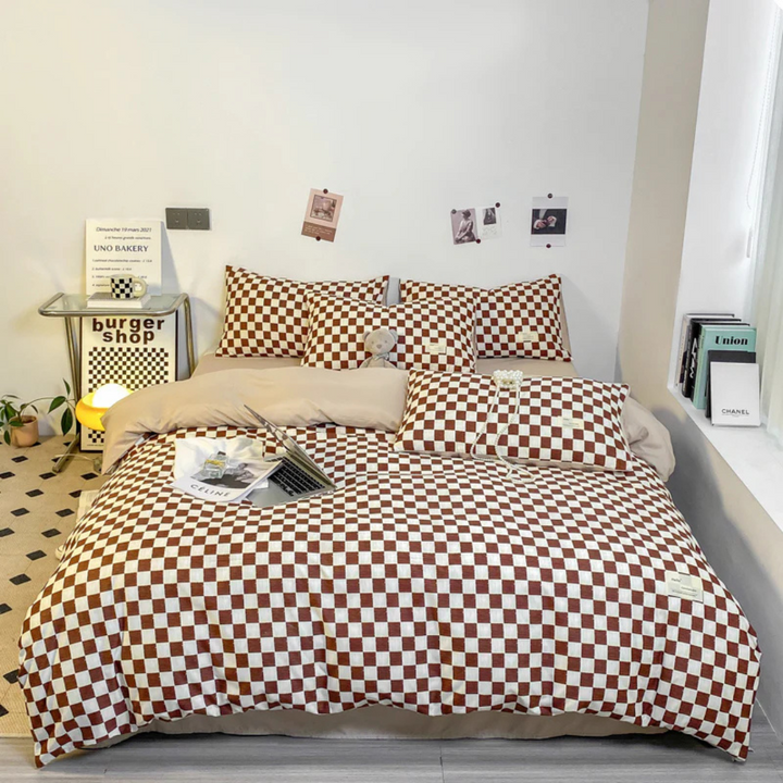 Checkered Bed Cover Set with Pillowcases – Breathable and Ultra Soft Material 2