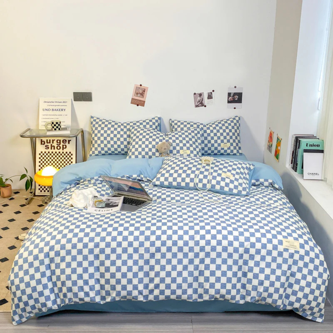 Checkered Bed Cover Set with Pillowcases – Breathable and Ultra Soft Material 4