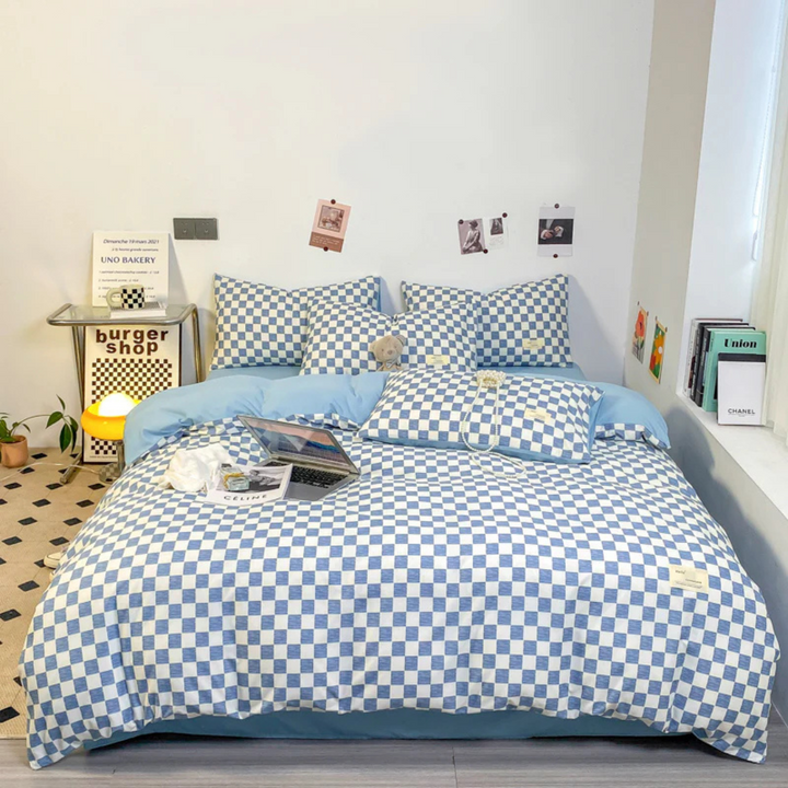 Checkered Bed Cover Set with Pillowcases – Breathable and Ultra Soft Material 4