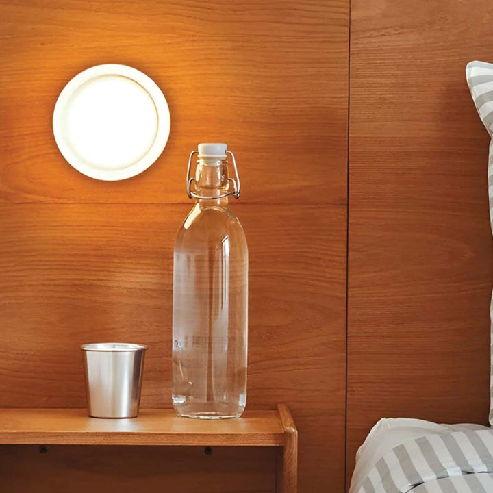 Compact LED Wall Lamp in Scandinavian Design – Warm White Light for Modern Interiors 4