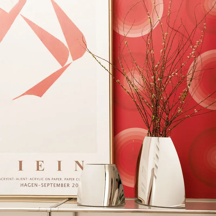 Contemporary Arc Metal Flower Vase – Polished Stainless Steel Decorative Centerpiece for Modern Interiors 7