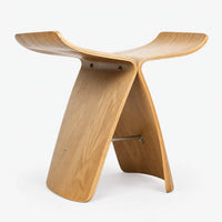 Curved Wooden Stool – Lightweight Nordic Minimalist Design, Compact 44x31x42 cm, Ideal for Small Spaces 0