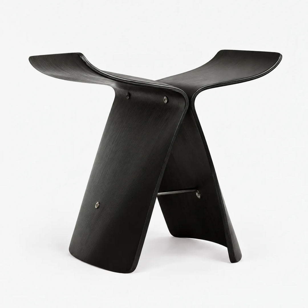 Curved Wooden Stool – Lightweight Nordic Minimalist Design, Compact 44x31x42 cm, Ideal for Small Spaces 4
