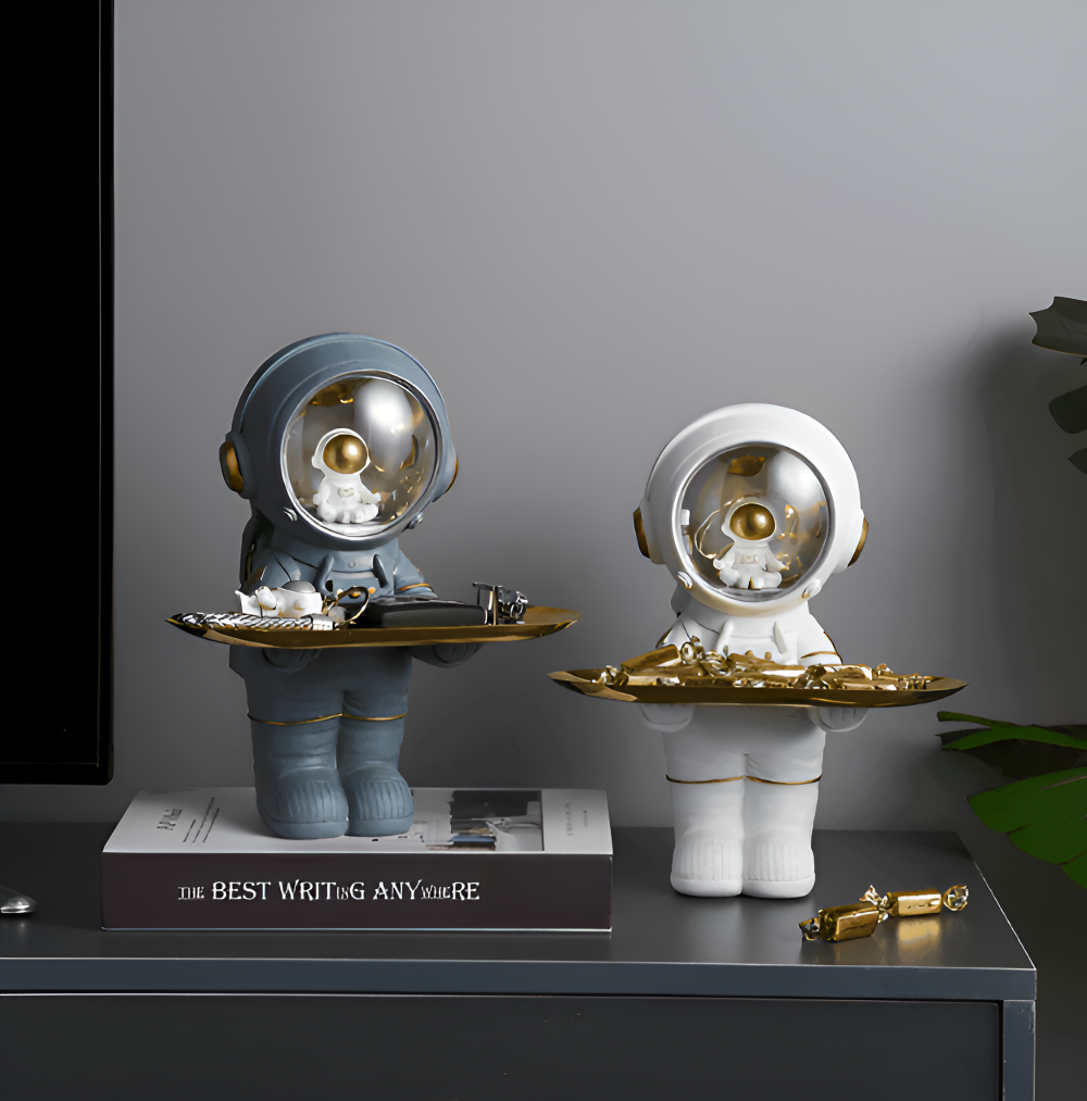 Decorative Astronaut Tray with LED Light – Stylish Storage Solution for Keys and Accessories, Medium Size 1