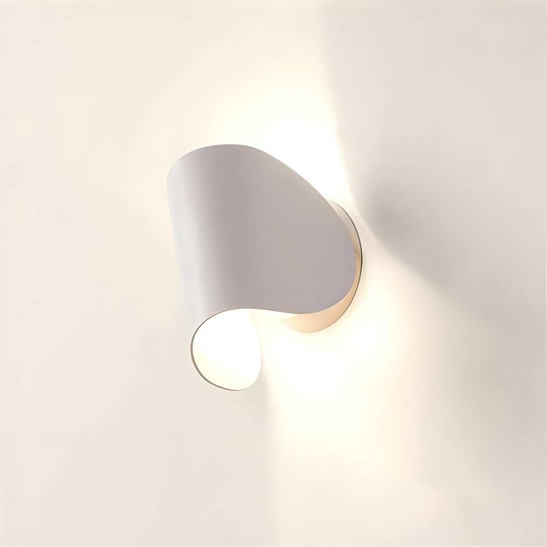 Dimmable LED Wall Lamp in Curved Design for Cozy Indoor Lighting – 10W Warm White 8