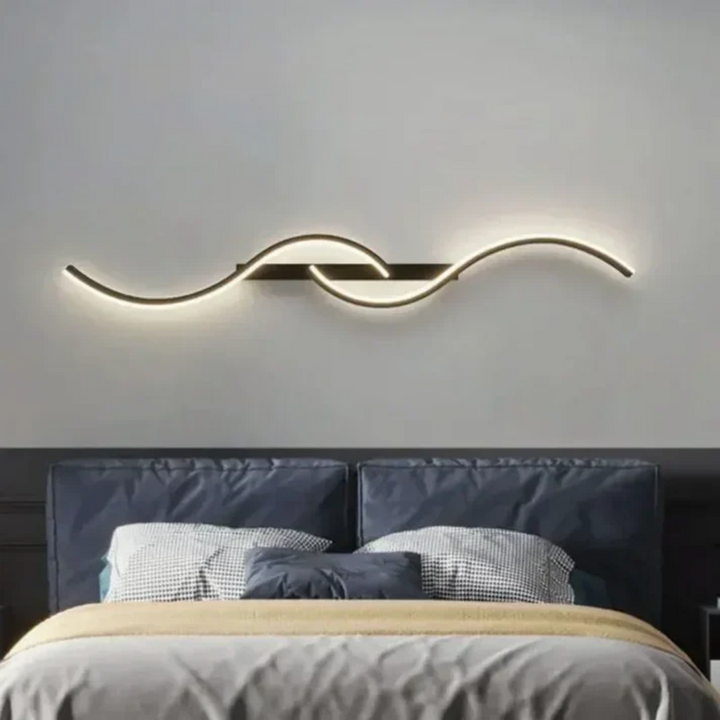 Elegant LED Wall Lamp in Aluminum – Stylish Indoor Lighting for Modern Spaces 2