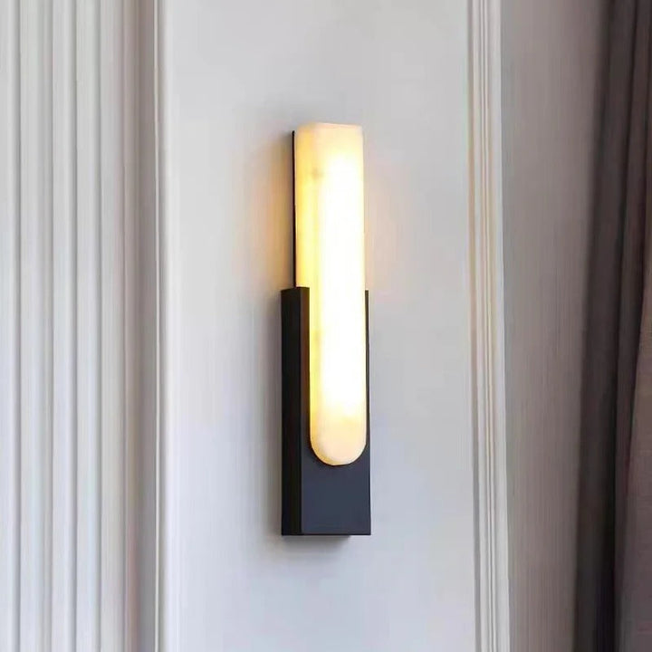 Elegant Marble Wall Lamp with LED Light and Gold Accents – Chic Vertical Design 0