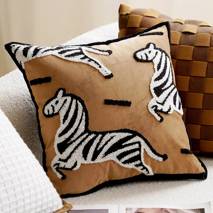 Embroidered Throw Pillow Cover with Animal Prints and Abstract Patterns – 45x45 cm 0