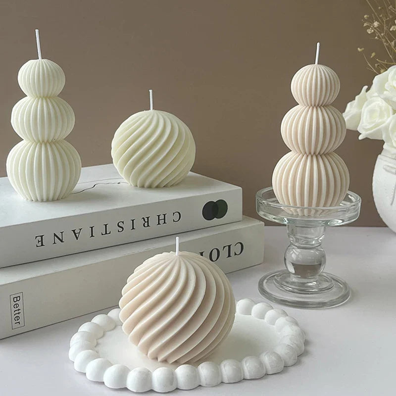 Geometric Wave Design Scented Candle – Stylish Aromatherapy Decor for Home and Events, Paraffin Wax 2