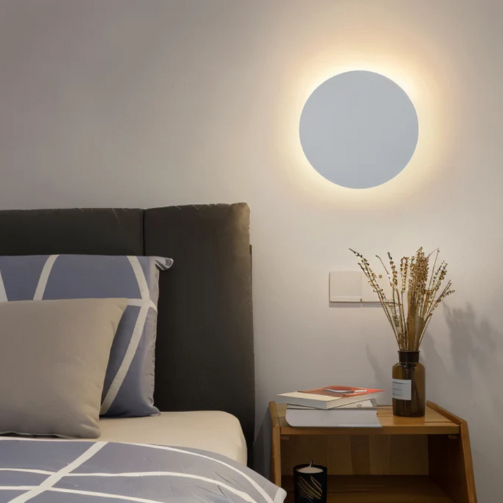 Hadro Arc Round LED Wall Lamp in Black and Gold – Modern Accent Lighting for Indoor Spaces 4