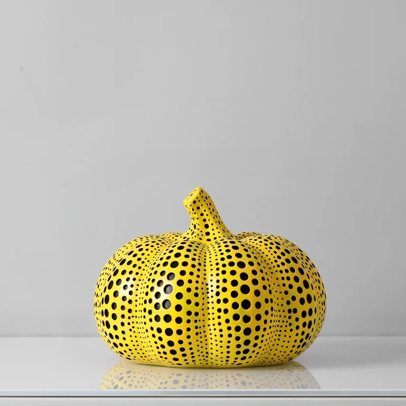 Hand-Painted Artistic Sculptures with Iconic Dot Design – Mico Ornament Collection 0