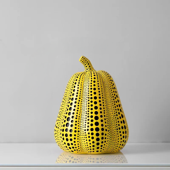 Hand-Painted Artistic Sculptures with Iconic Dot Design – Mico Ornament Collection 6