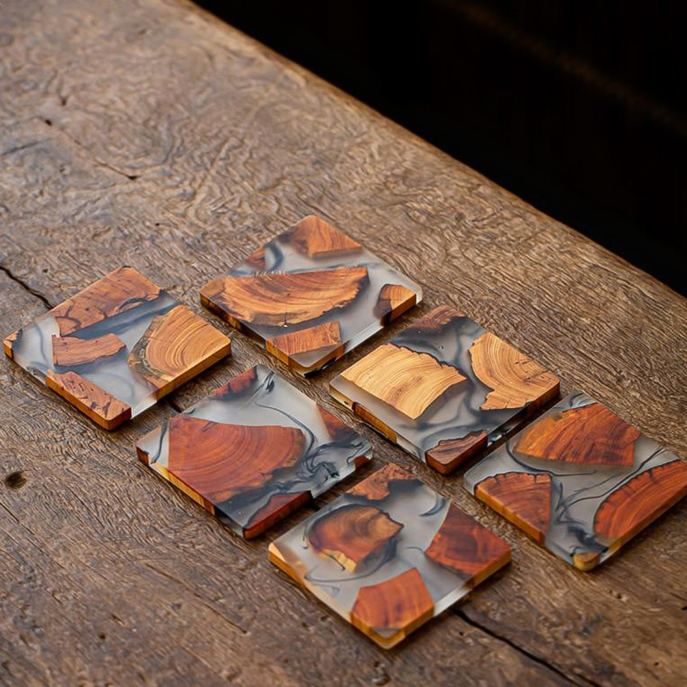 Handmade Custom Coasters for Drinks – Unique Pine Wood and Resin Design, Nature-Inspired Home Decor 4