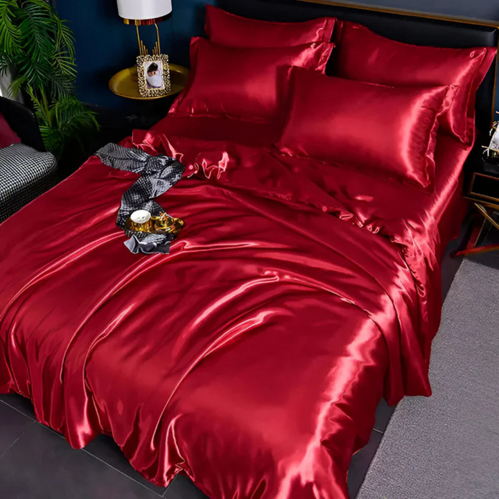 Luxury Silk-Look Bedding Set with Pillowcases – Soft, Hypoallergenic, Breathable Bed Cover for Year-Round Comfort 7