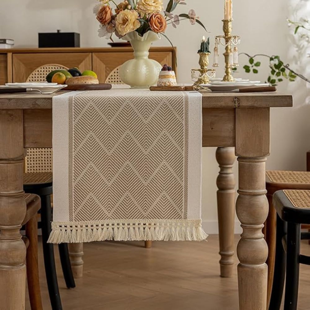 Luxury Woven Table Runner in Sandstone – Elegant Zigzag Design for Modern Interiors 2