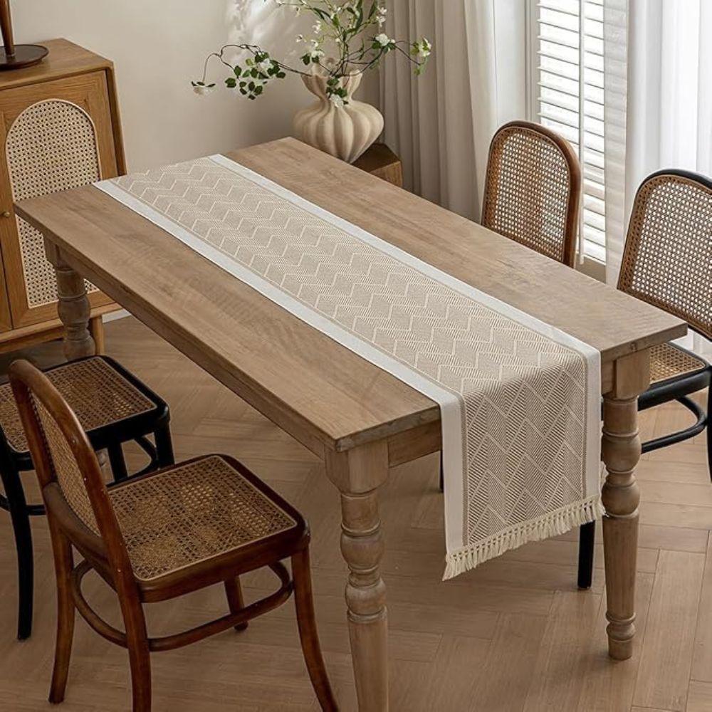 Luxury Woven Table Runner in Sandstone – Elegant Zigzag Design for Modern Interiors 3