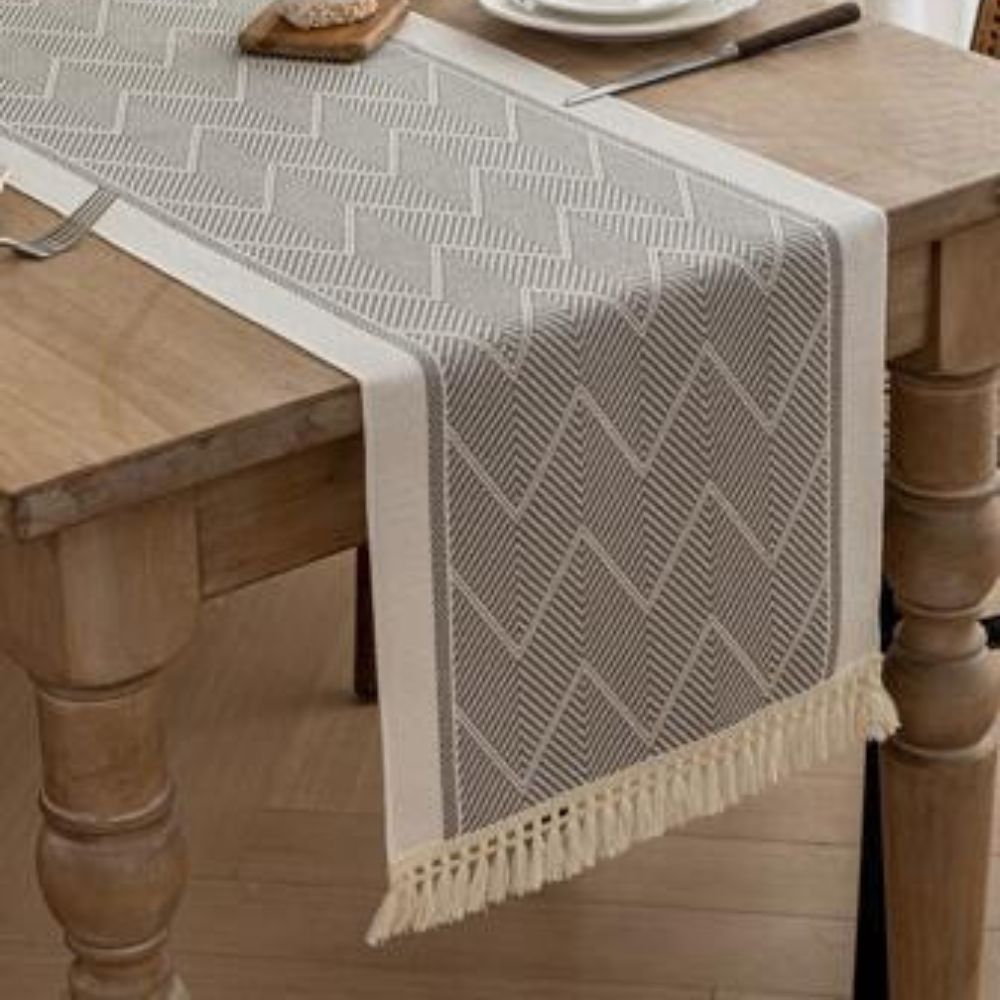 Luxury Woven Table Runner in Sandstone – Elegant Zigzag Design for Modern Interiors 5