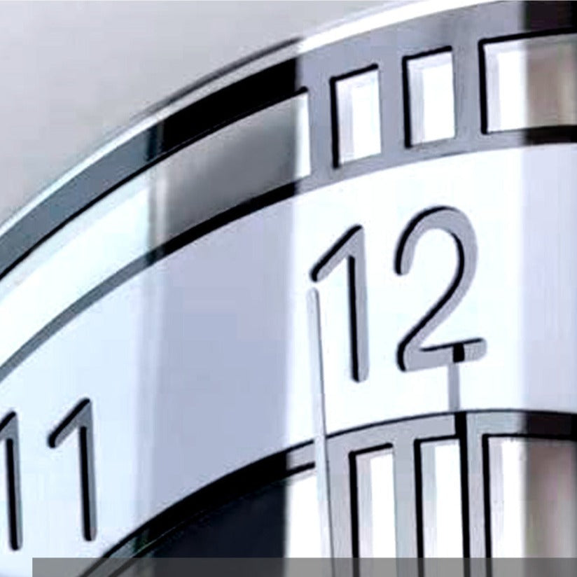 Minimalist Black Wall Clock – Elegant Design with Silent Movement – Ø 30 cm 4