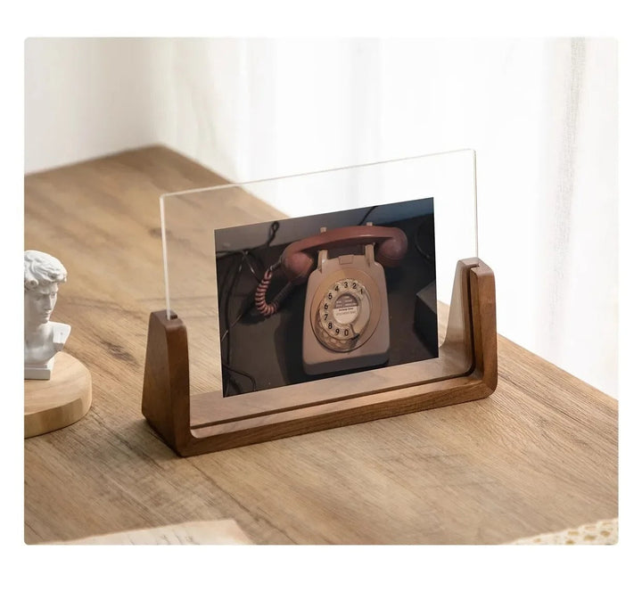Minimalist Wooden Photo Frames with Floating Design – Beechwood and Acrylic Display 12