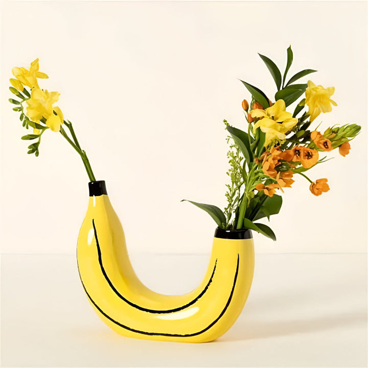 Modern Banana-Shaped Decorative Vase – Playful Accent for Contemporary Interiors 0