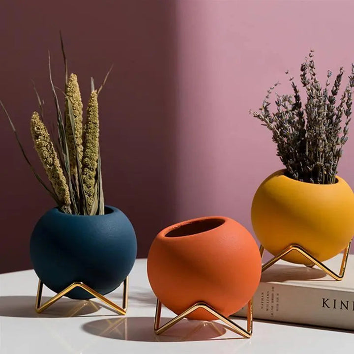 Modern Ceramic Plant Pot with Stand – Stylish Decorative Planter in Vibrant Colors 1