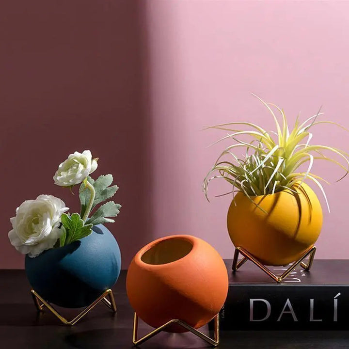 Modern Ceramic Plant Pot with Stand – Stylish Decorative Planter in Vibrant Colors 5
