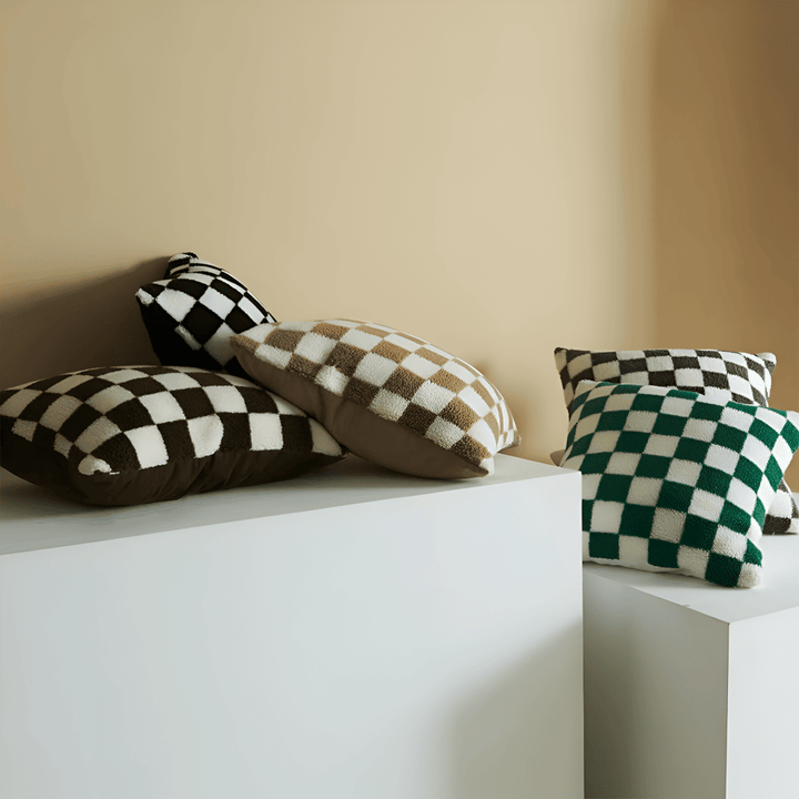 Modern Cushion Cover with Checkerboard Design in Matcha Green and Coffee Brown – Soft Fabric, 45x45 cm 1