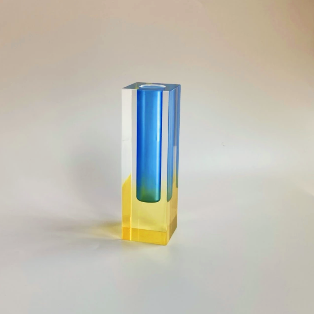 Modern Prism Acrylic Vase – Colorful Desktop Organizer for Floral Displays 13