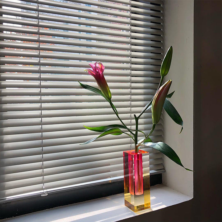 Modern Prism Acrylic Vase – Colorful Desktop Organizer for Floral Displays 7