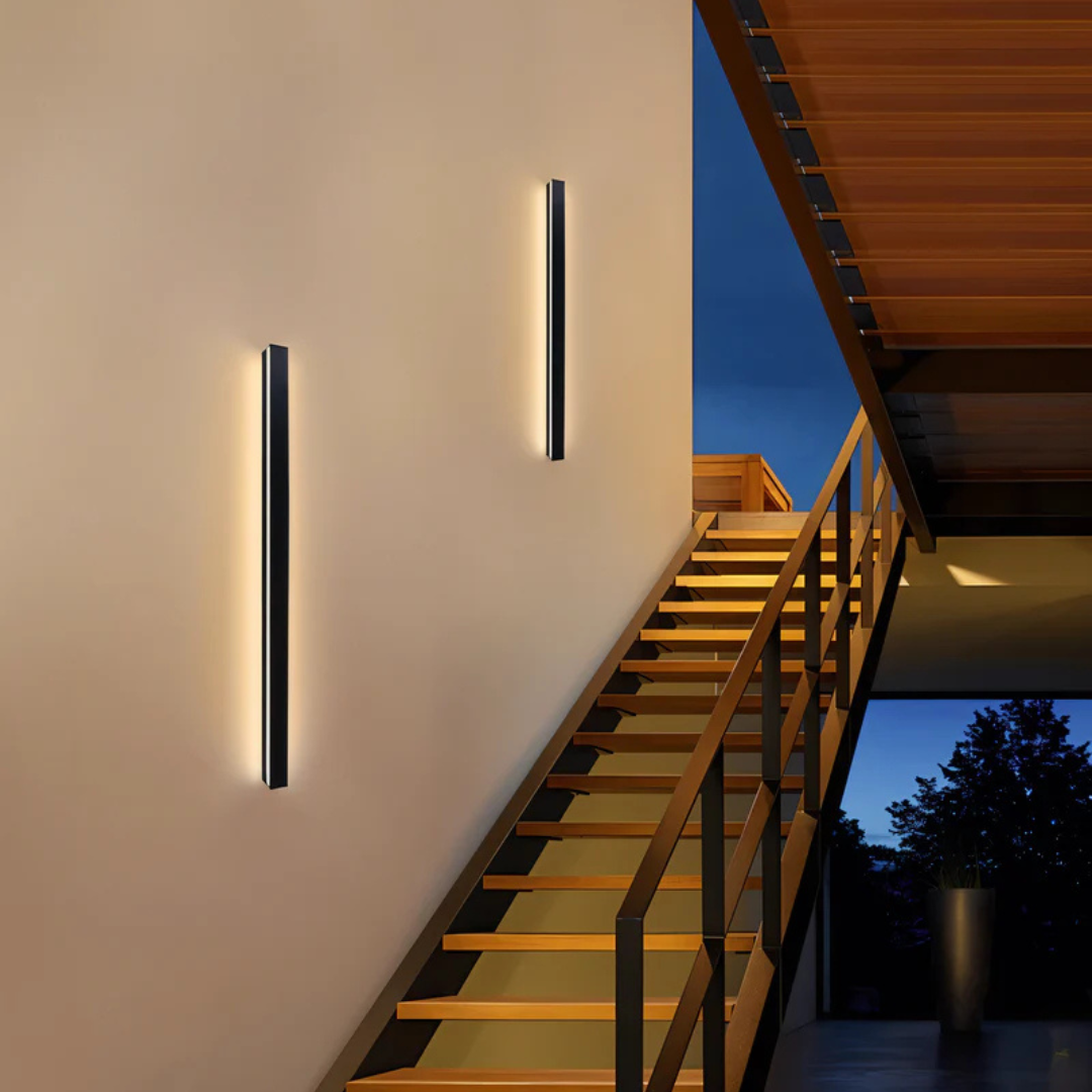 Modern Weatherproof LED Wall Lamp for Indoor and Outdoor Use – Black Aluminum Design 1