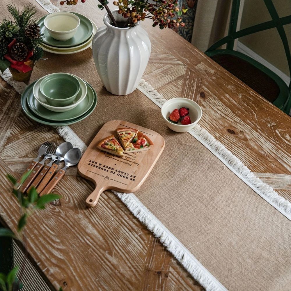 Natural Jute Table Runner – Rustic Bohemian Elegance for Dining and Events 2