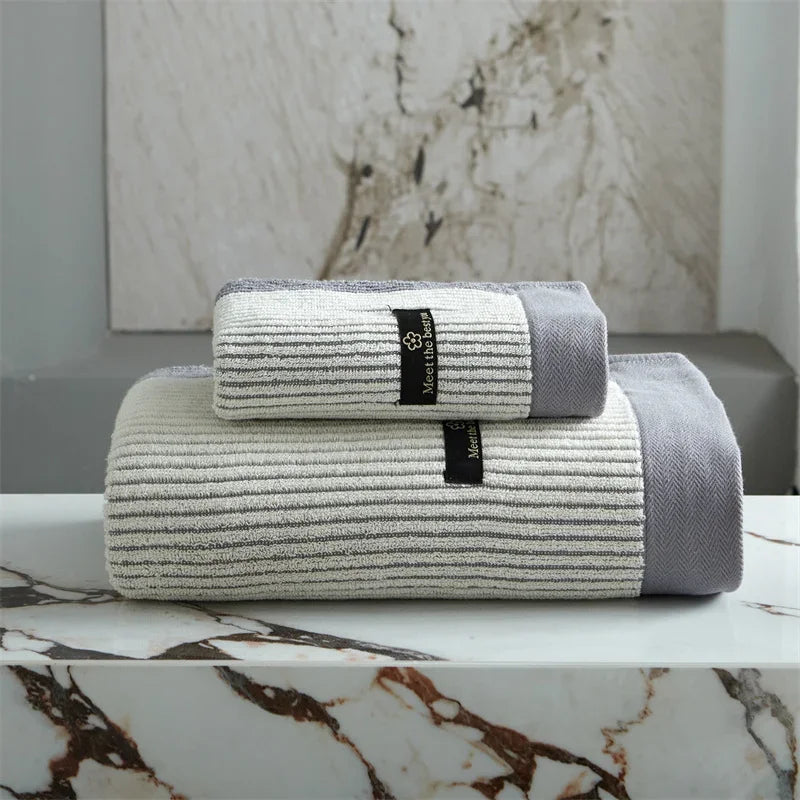 Organic Cotton Bath Towel – Soft, Absorbent Luxury Towel for Eco-Friendly Bathroom Use 1