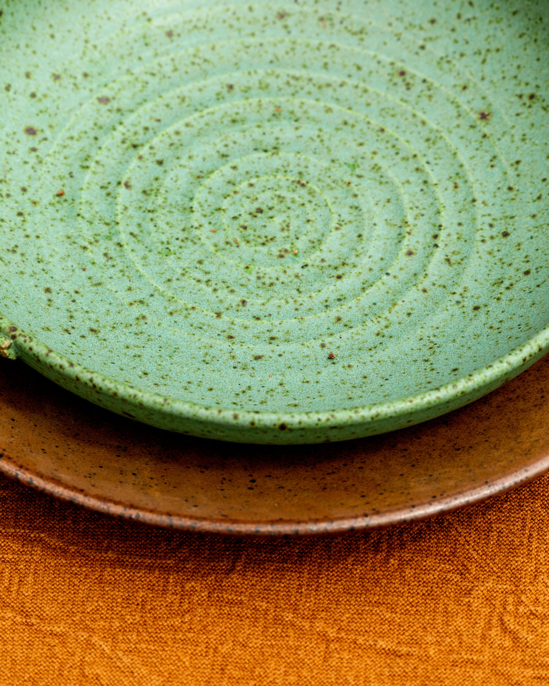 Organic Stoneware Dinnerware Set – Vintage Aged Design in Earthy Tones 6