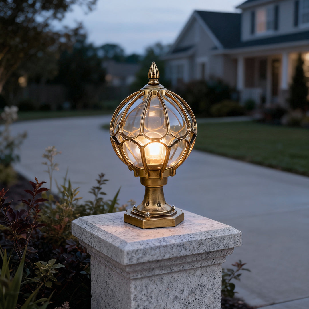 Outdoor Globe Pillar Lights – Retro Glass and Copper Design for Garden and Landscape Lighting 1