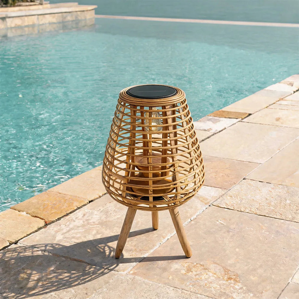Outdoor Solar Floor Lamp with Woven Rattan Shade – USB Rechargeable, Warm White LED for Patios and Gardens 1
