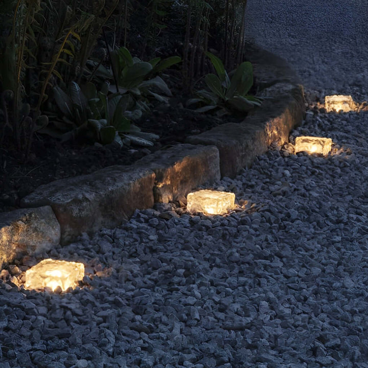 Outdoor Solar Ice Cube Step Lights – IP65 Waterproof Landscape Lighting with Four Color Options for Garden and Pathway Illumination 10