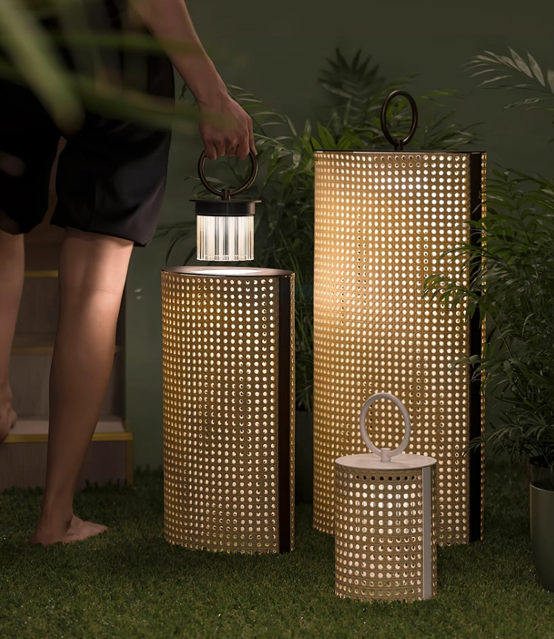 Outdoor Solar Lantern with Remote Control, Adjustable Rattan Mantle for Garden and Terrace Lighting 4