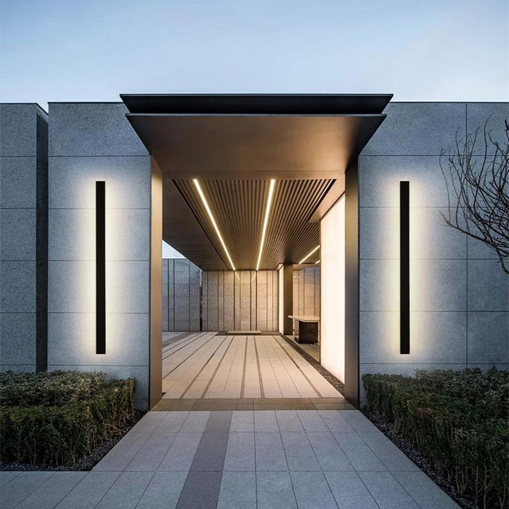 Outdoor Wall Light Fixture – Modern Black Linear LED Sconce with Adjustable Color Temperature and IP65 Waterproof Rating 0