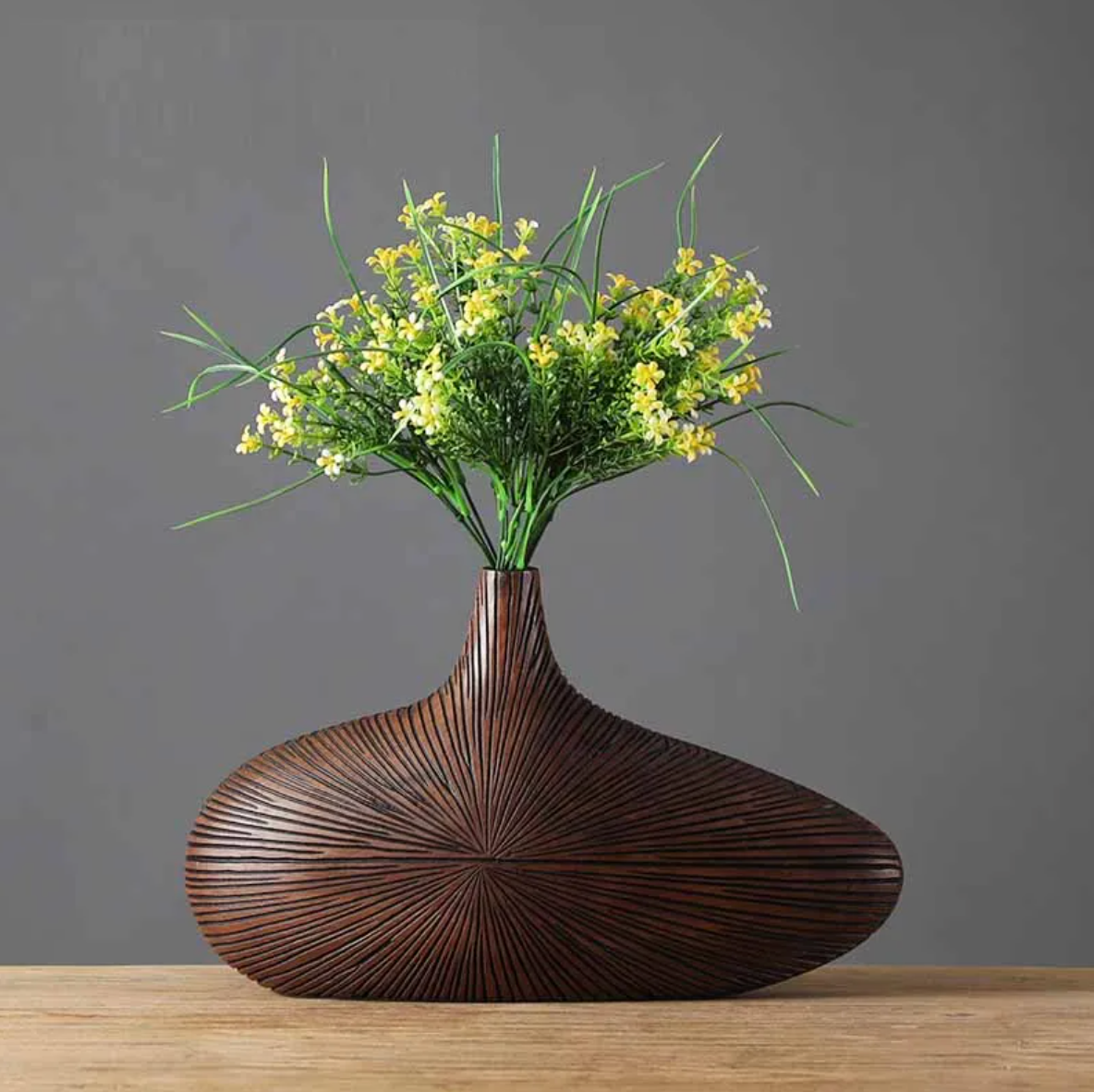 Sahara Sculpted Decorative Vase – Handcrafted Imitation Wood, 8-Inch Height, Elegant Centerpiece for Home Décor 8
