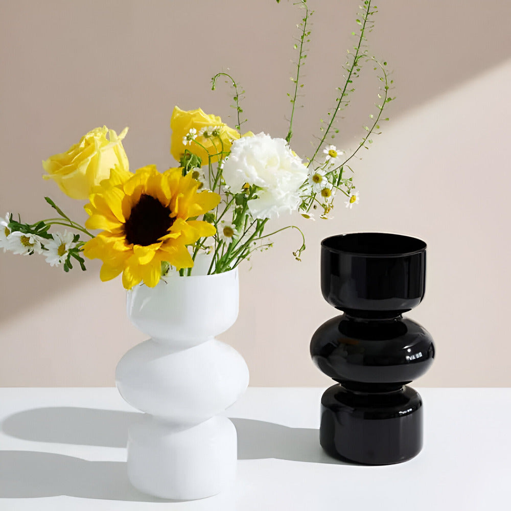 Scandinavian Glass Vase with Minimalist Design – Ljus-Våg Collection 1